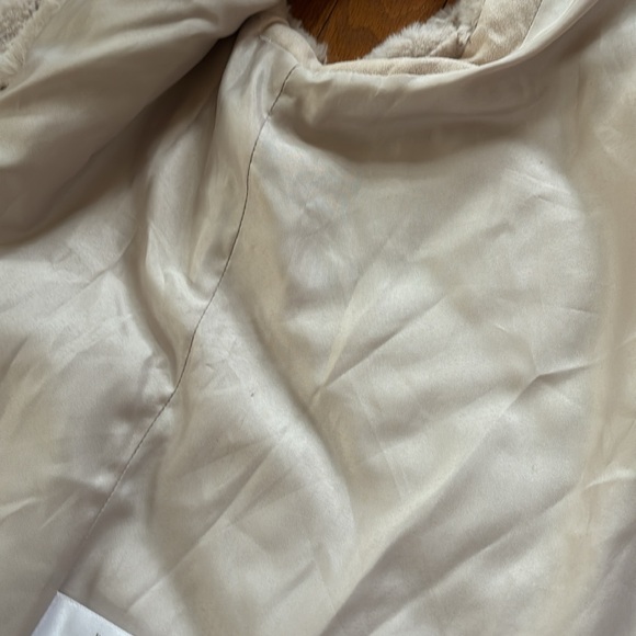 BCBG generation faux fur vest - Picture 5 of 8